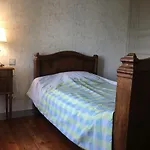 Le Petit Chateau Des Cedres