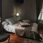 Le Petit Chateau Des Cedres *