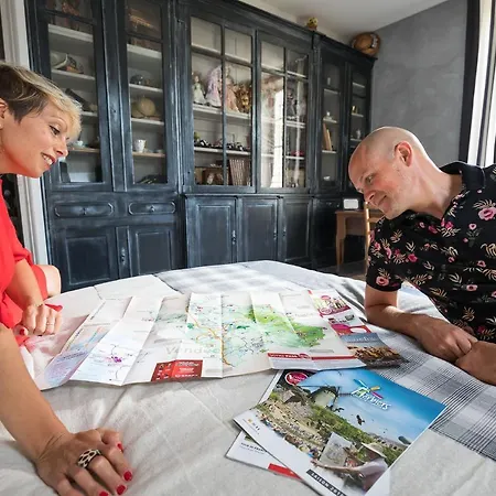 Vakantiehuis Le Petit Chateau Des Cedres