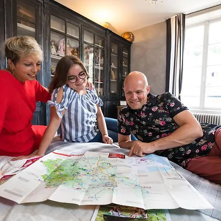 Vakantiehuis Le Petit Chateau Des Cedres