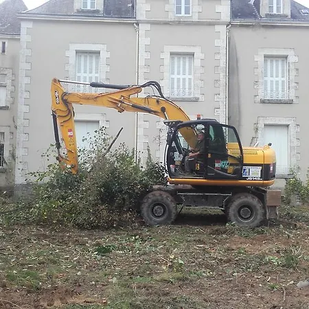 Le Petit Chateau Des Cedres Mouchamps