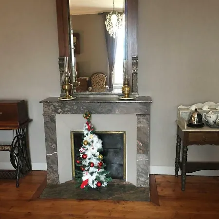 Vakantiehuis Le Petit Chateau Des Cedres