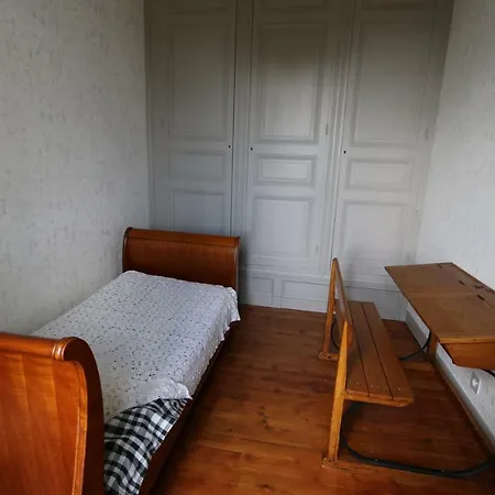 Le Petit Château Des Cedres Couette-café Mouchamps