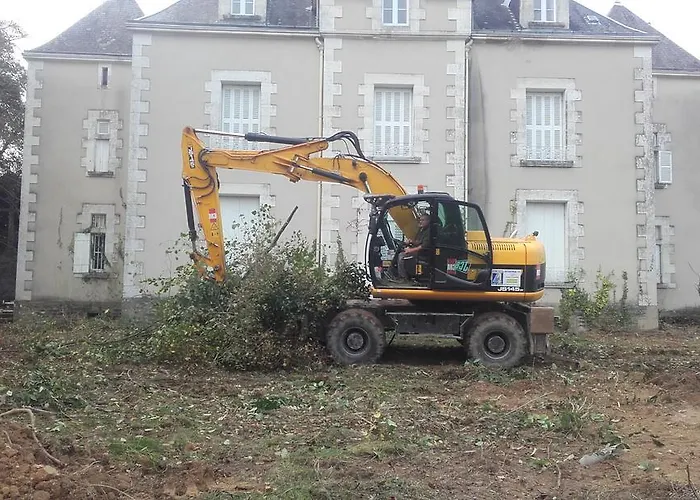 Le Petit Chateau Des Cedres Mouchamps