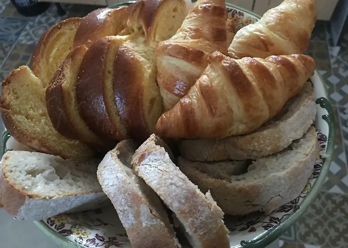 بيت للعطل Le Petit Chateau Des Cedres *