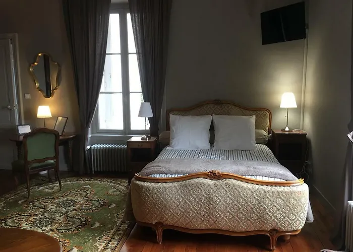 بيت للعطل Le Petit Chateau Des Cedres Mouchamps