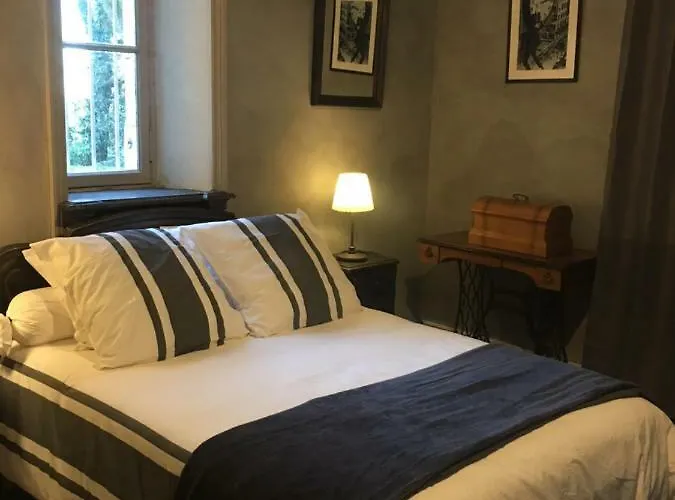 بيت للعطل Le Petit Chateau Des Cedres Mouchamps