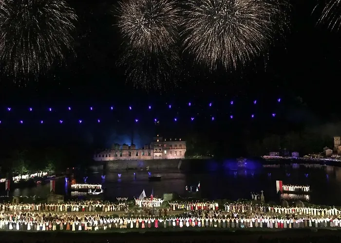 Le Petit Chateau Des Cedres