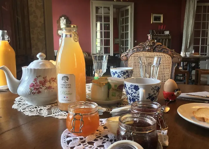 بيت للعطل Le Petit Chateau Des Cedres *